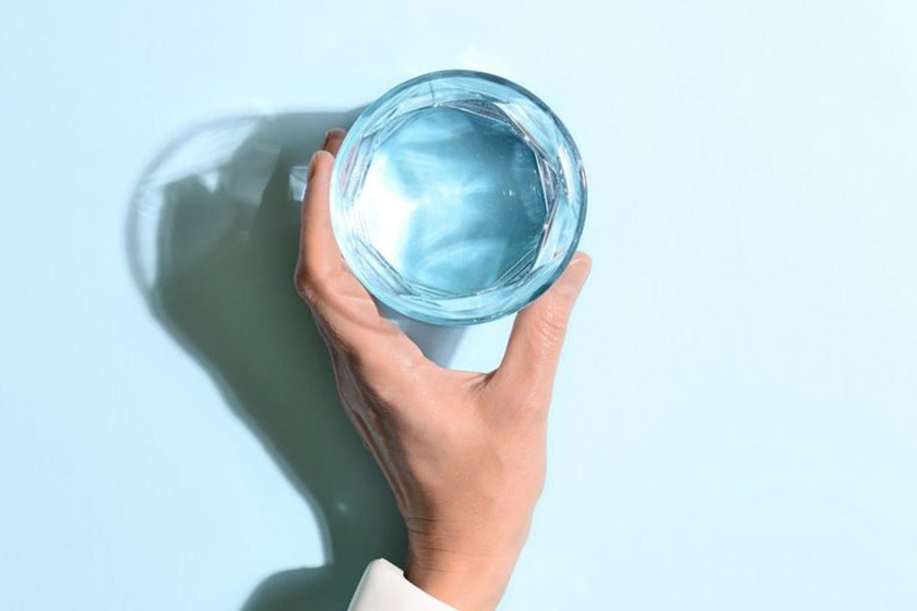 اگر اب زیاد بخوریم چی میشه